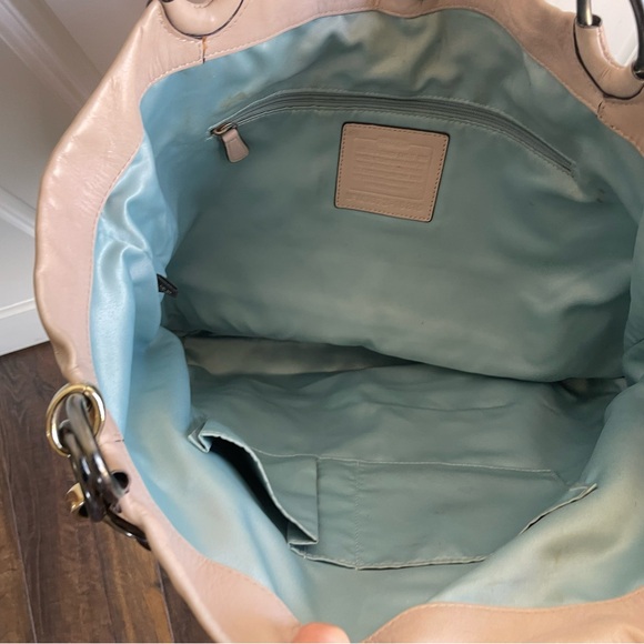 Coach Leather Shoulder Bag / Purse with Gorgeous Hardware - Picture 10 of 12